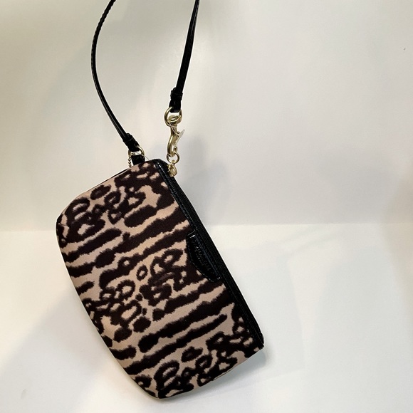 COACH Animal Print Wristlet Black Patent Leather Trim Gold Toned Hardware - Picture 9 of 13